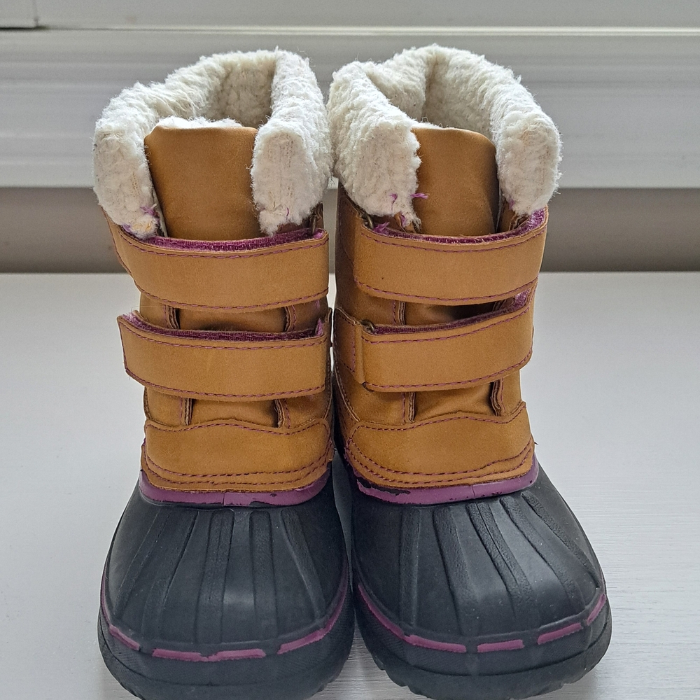 Joe Fresh Cozy White Lined Boots